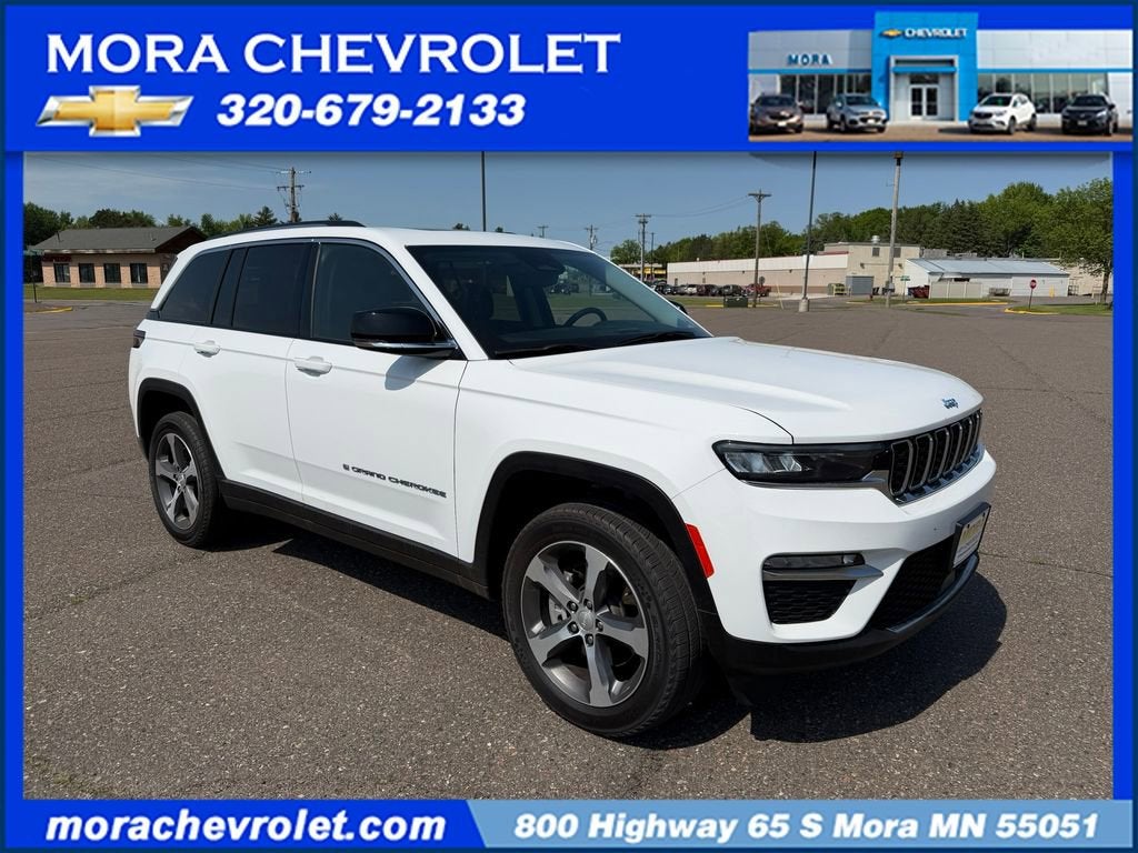 2022 Jeep Grand Cherokee 4xe 4x4's photo