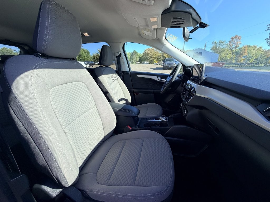 2021 Ford Escape SE Hybrid