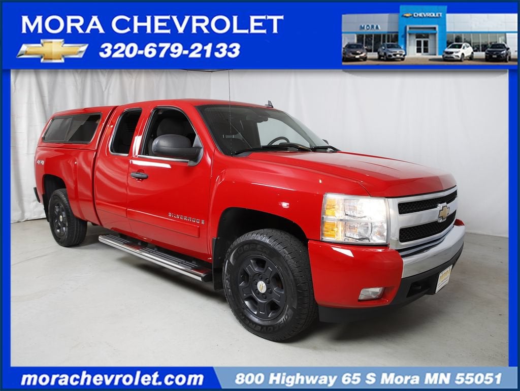 2008 Chevrolet Silverado 1500 2LT 4X4 Extended Cab SWB's photo