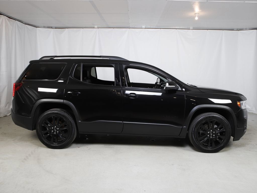 2022 GMC Acadia SLT