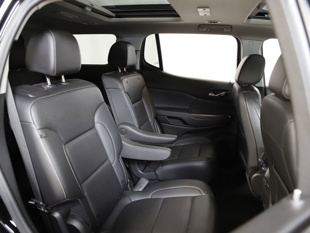 2022 GMC Acadia SLT