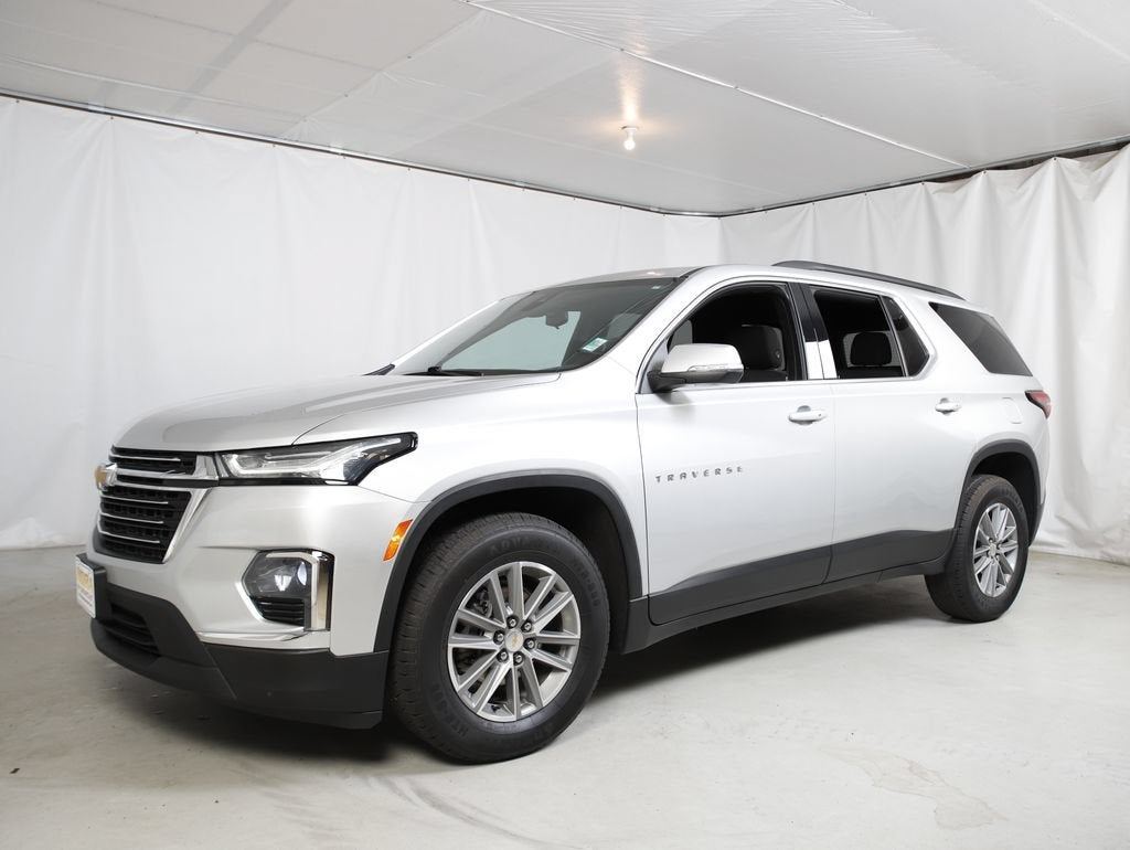 2022 Chevrolet Traverse LT Cloth