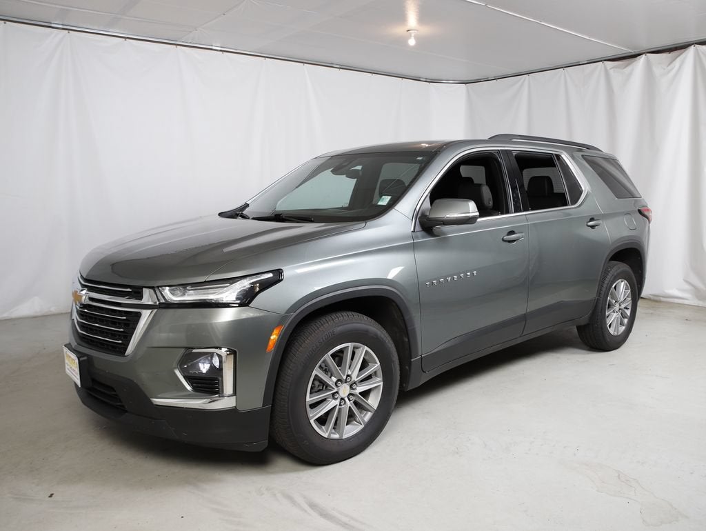 2022 Chevrolet Traverse LT Leather