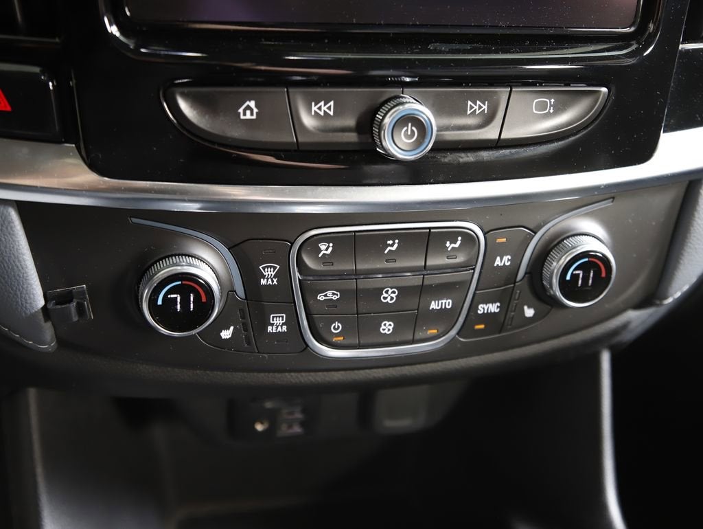 2020 Chevrolet Traverse LT Leather