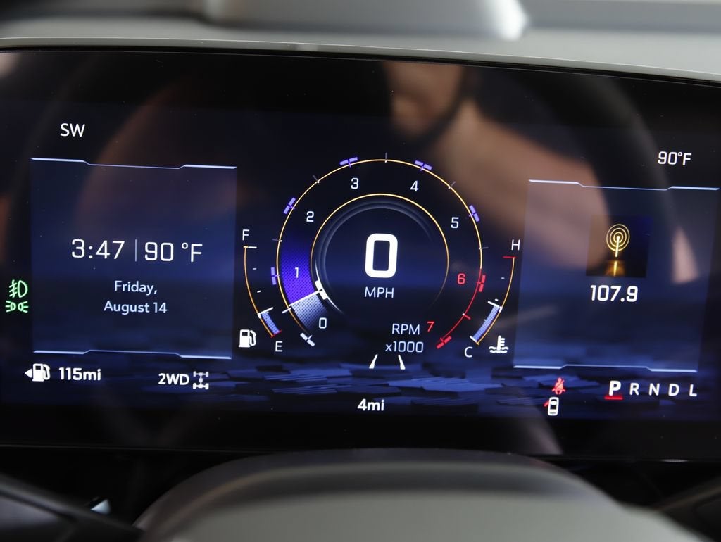 2026 Chevrolet Suburban LT - Photo 22