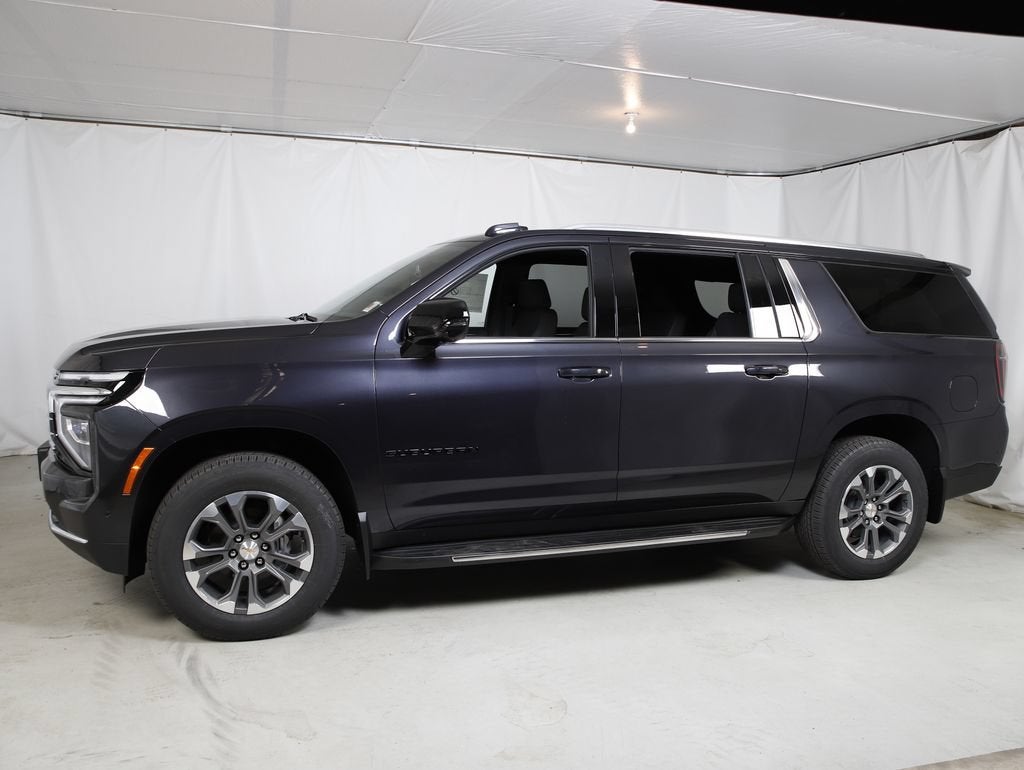 2026 Chevrolet Suburban LT - Photo 25