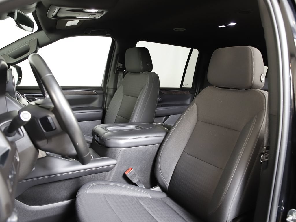 2024 Chevrolet Suburban LS