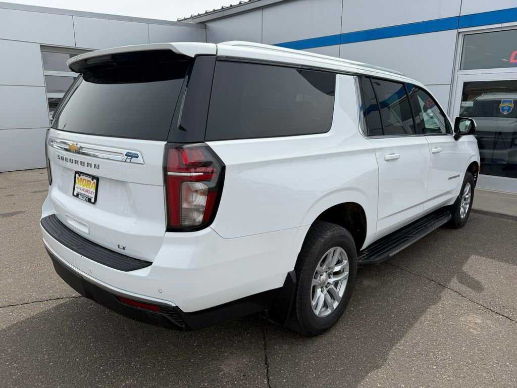 2023 Chevrolet Suburban LT