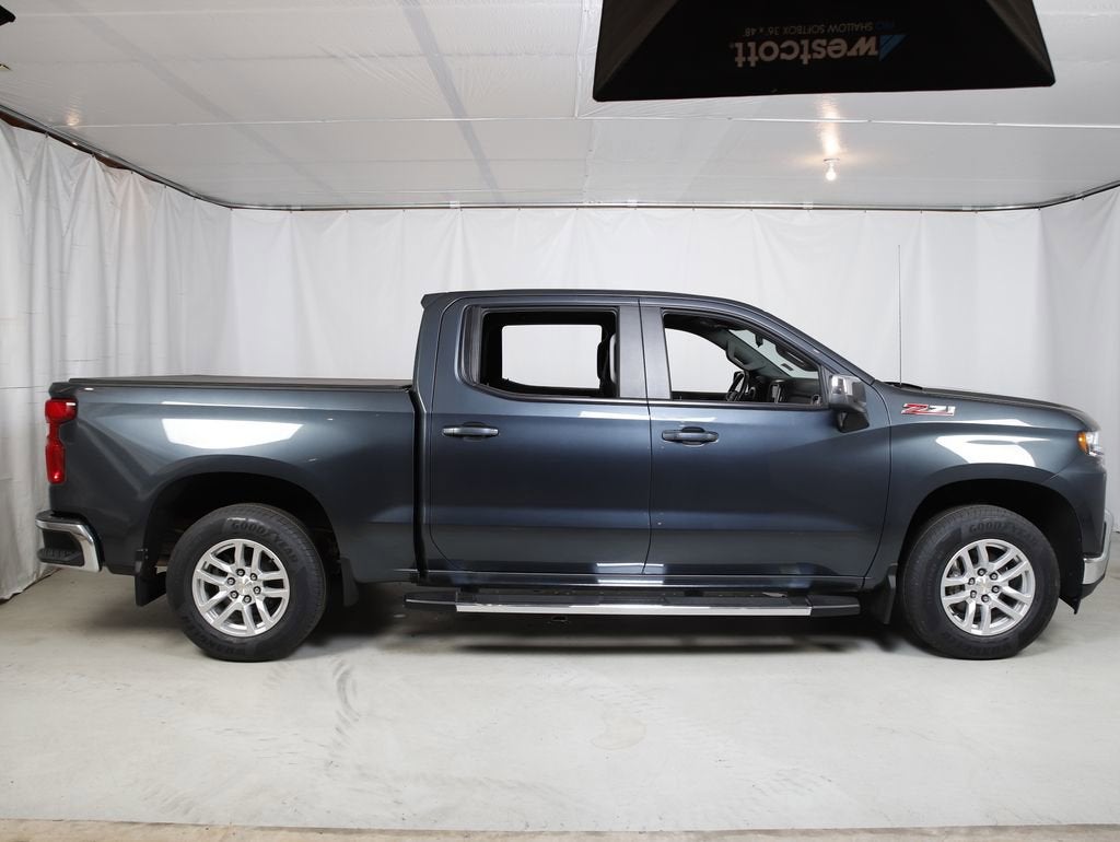 Used 2020 Chevrolet Silverado 1500 LT with VIN 3GCUYDED4LG123538 for sale in Mora, Minnesota