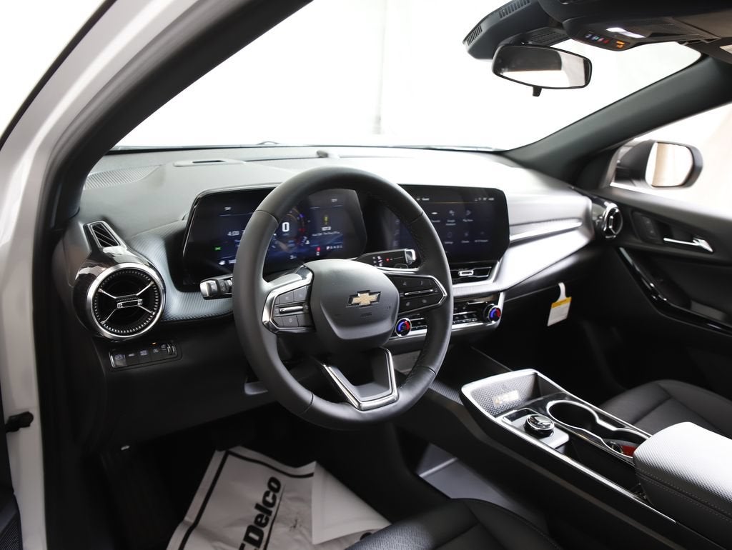 2026 Chevrolet Equinox LT - Photo 11