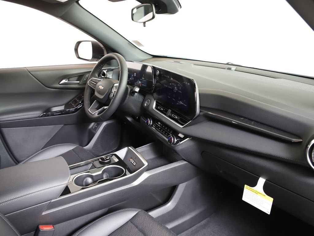 2026 Chevrolet Equinox LT - Photo 8
