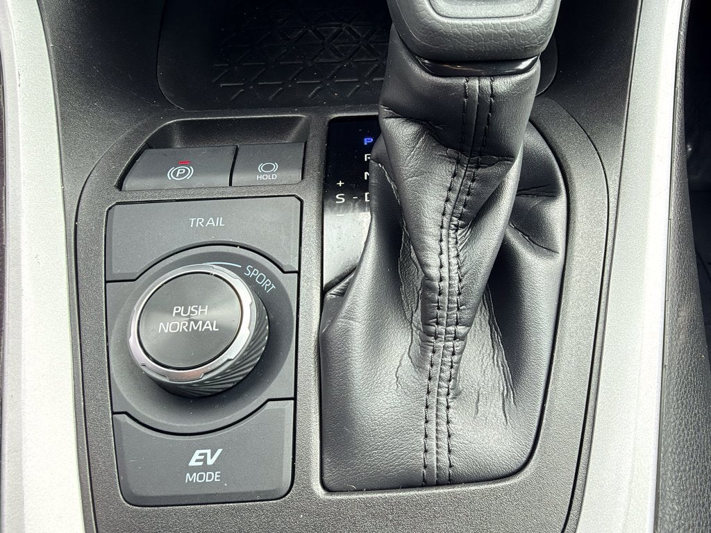2023 Toyota RAV4 Hybrid LE