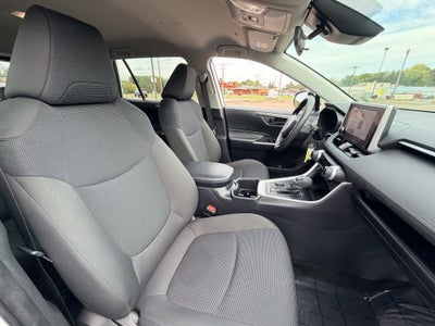 2023 Toyota RAV4 Hybrid LE