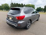 2017 Nissan Pathfinder Platinum