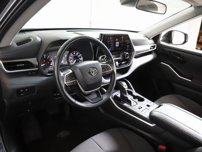 2024 Toyota Highlander LE