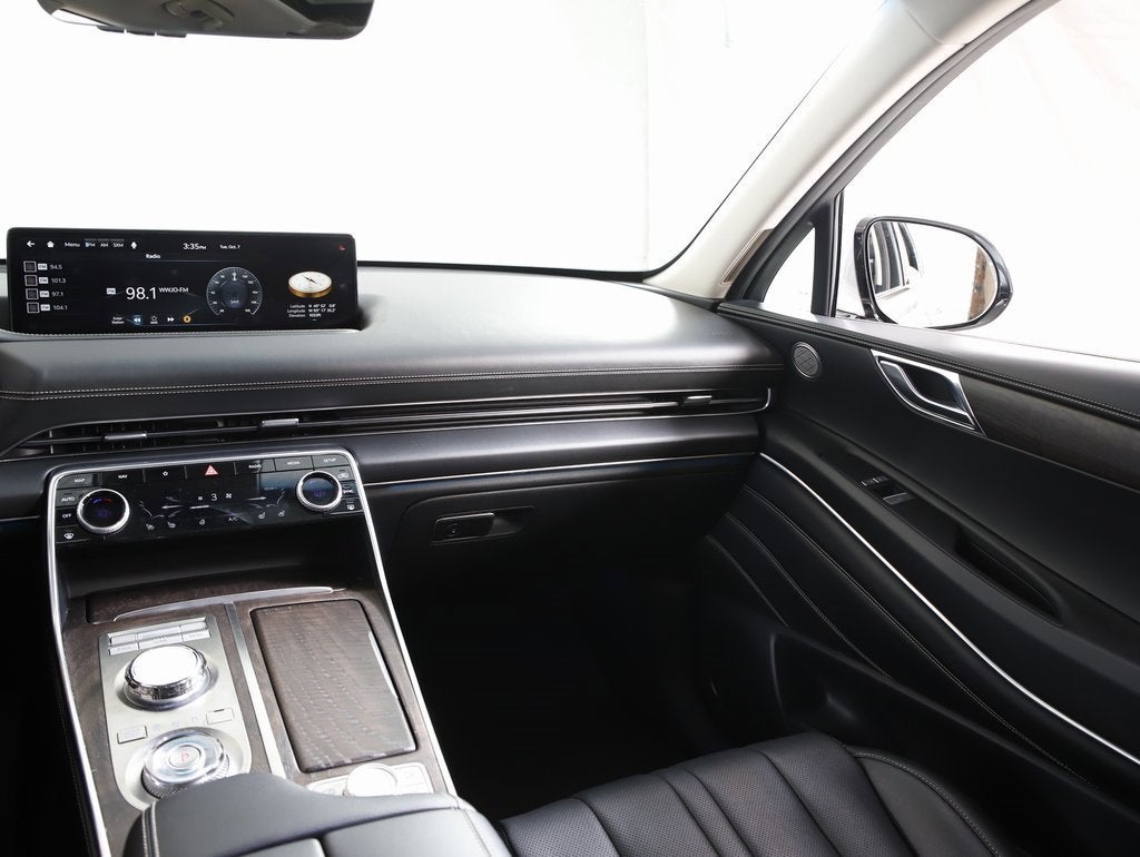 2024 Genesis GV80 Base