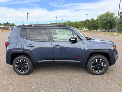 2023 Jeep Renegade Trailhawk